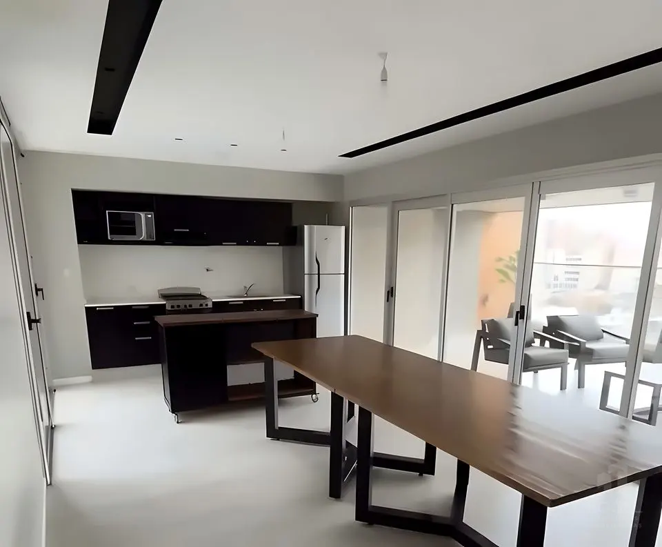 Living comedor con ventanales