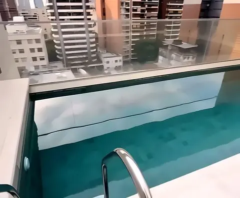 Piscina del edificio